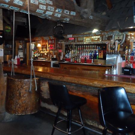The Jack Saloon Motel Lolo Eksteriør bilde